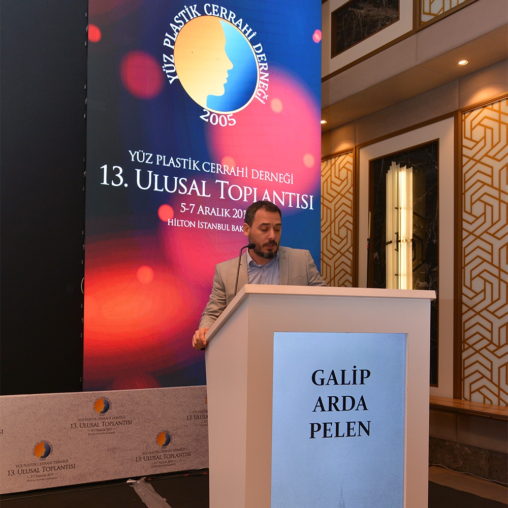 Op. Dr. G. Arda Pelen at a medical congress